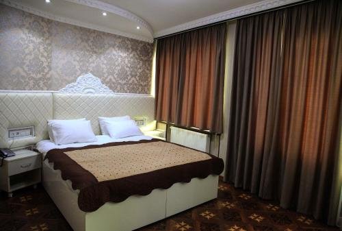 Тбилиси: Green Hotel
