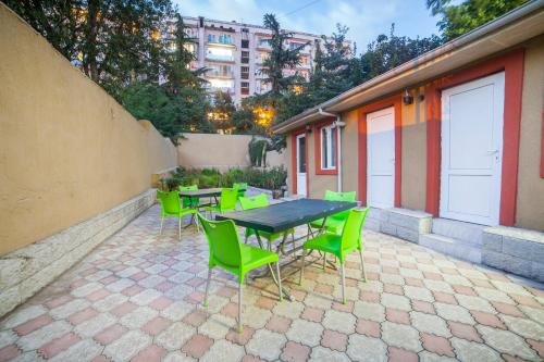 Тбилиси: Dive inn Tbilisi