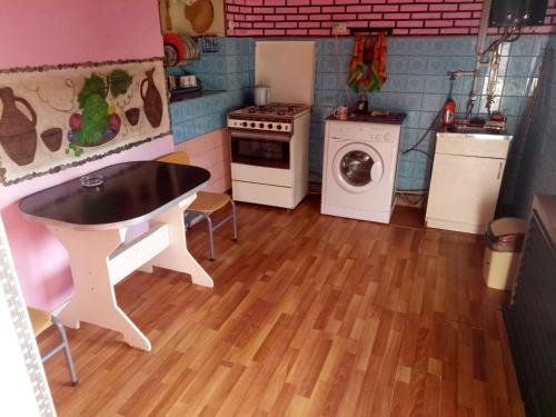 Тбилиси: SANDRO-APARTAMENTS.