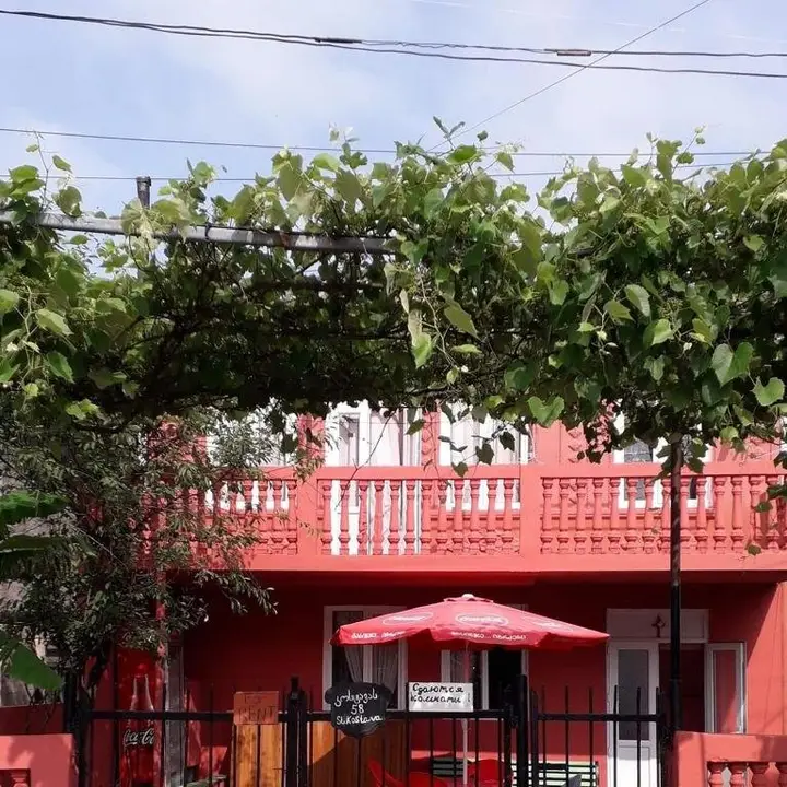 Кобулети: Home Enver House