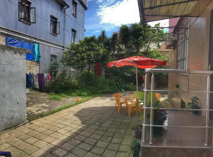 Батуми: Guest House Mzevi Lana