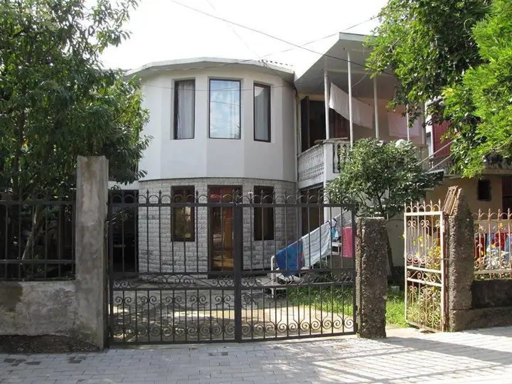 Кобулети: Guest House Mjavanadze
