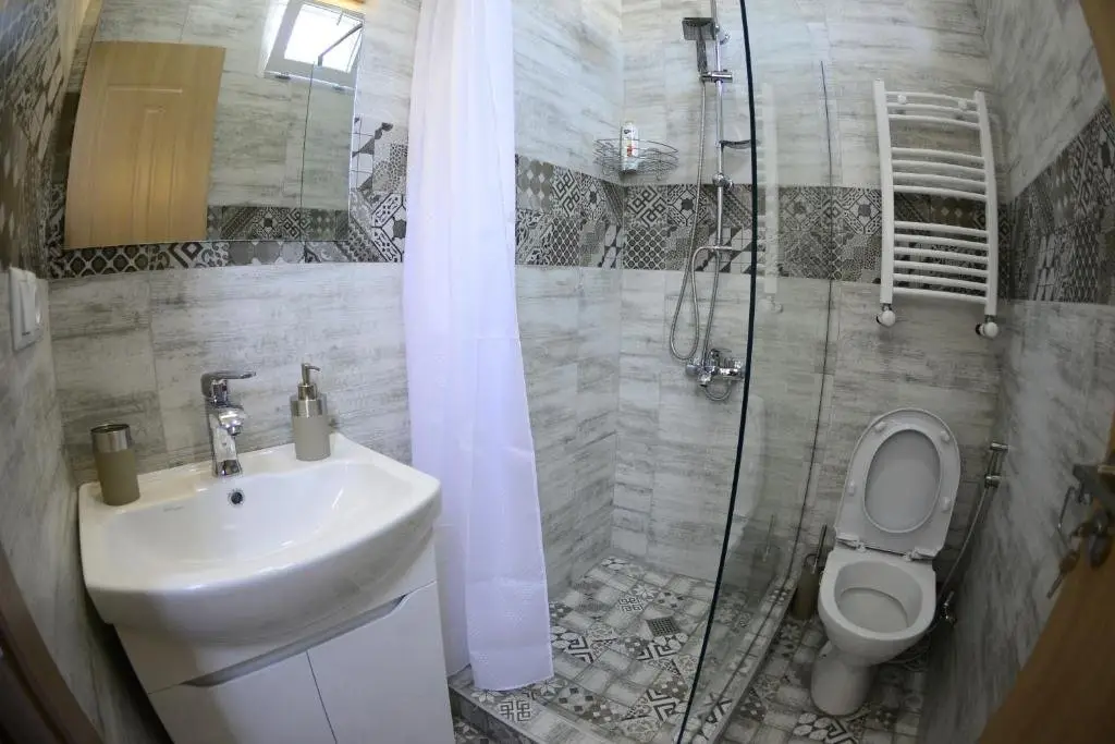 Тбилиси: Ana's Apartment in Old Tbilisi