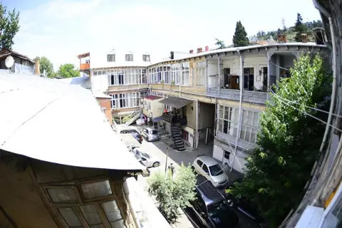 Ana's Apartment in Old Tbilisi — фото 1