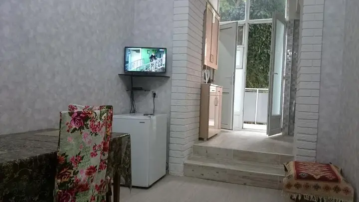 Тбилиси: Rustaveli Avenue ZEMELI