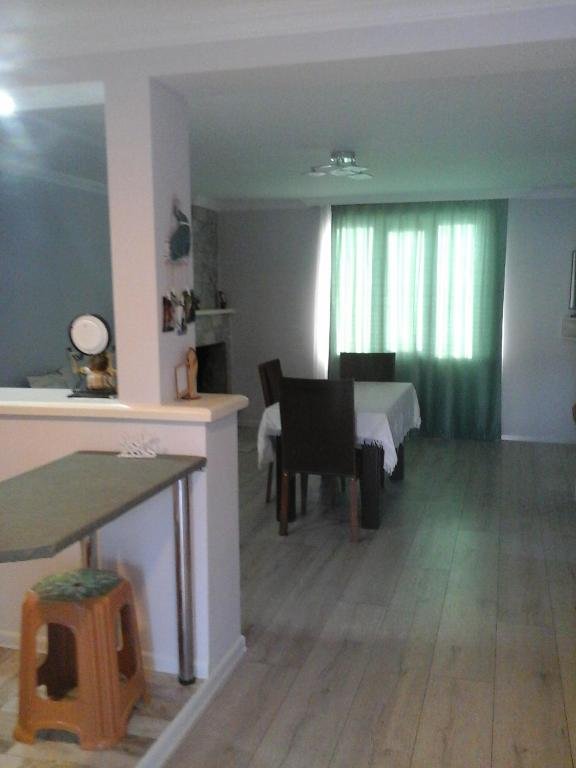 Кобулети: Guest House Nakaidzeebi
