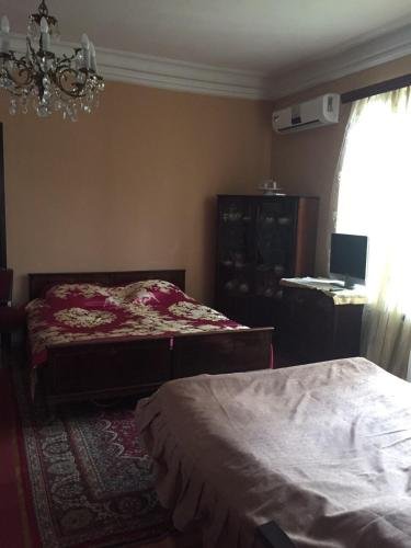 Кобулети: Ninos sweet home