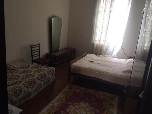 Кобулети: Ninos sweet home