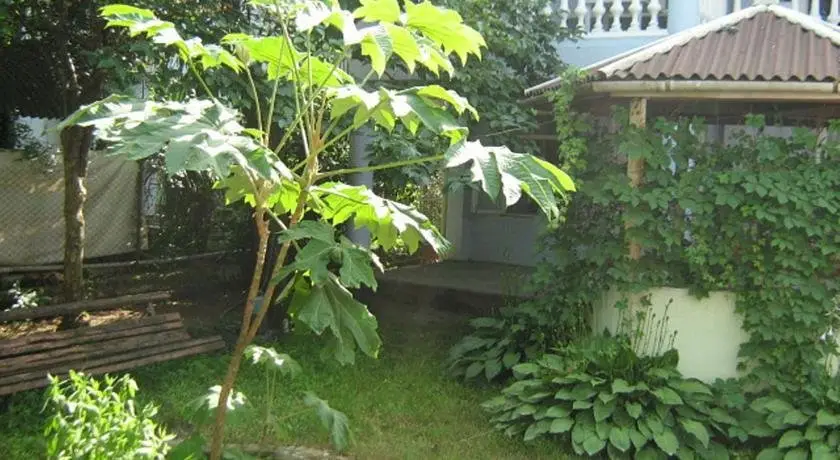 Кобулети: Guest House Nia