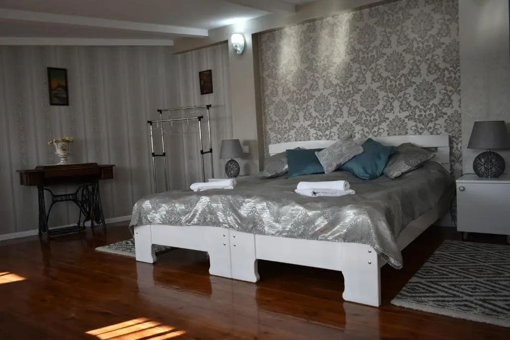 Тбилиси: New Tiflis Duplex Elinor