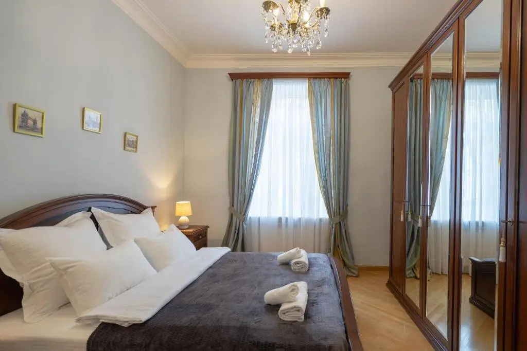 Тбилиси: Luxury Apartment Best Location !!!