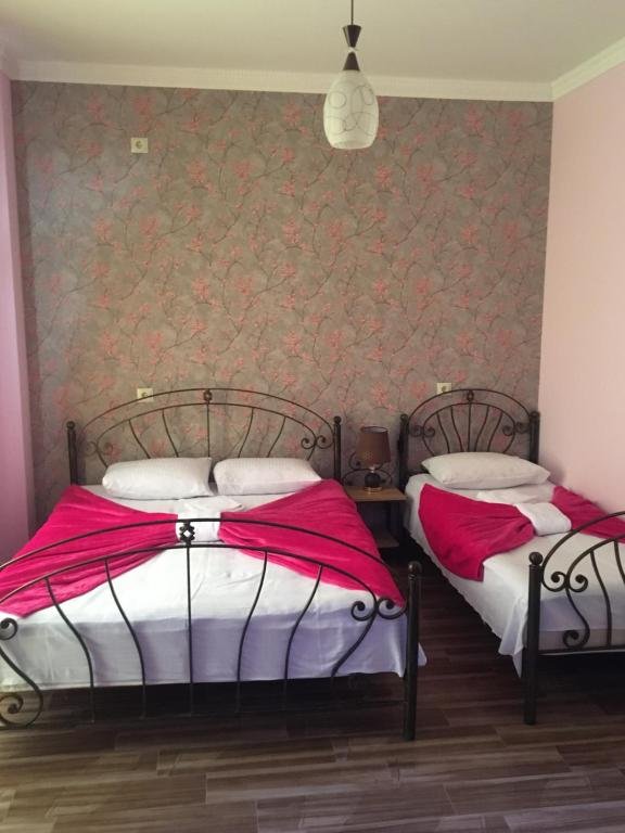 Кобулети: hotel twins G&G