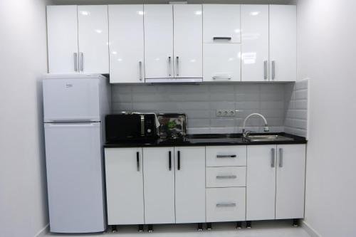 Батуми: Ruslan Apartments