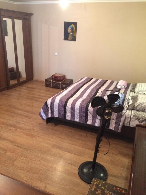 Тбилиси: Nana's Home, Welcome to Georgia!
