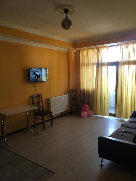 Батуми: Homestay Apartment on Angisa Street