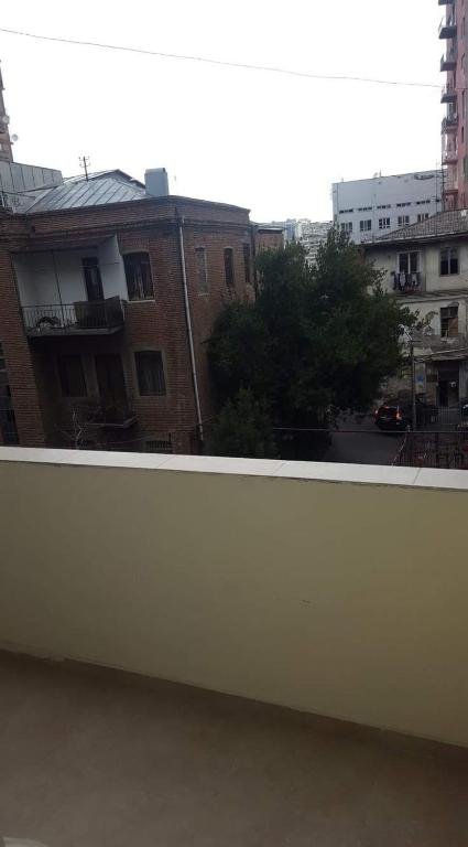Тбилиси: David's apartment on Chavchavadze avenue