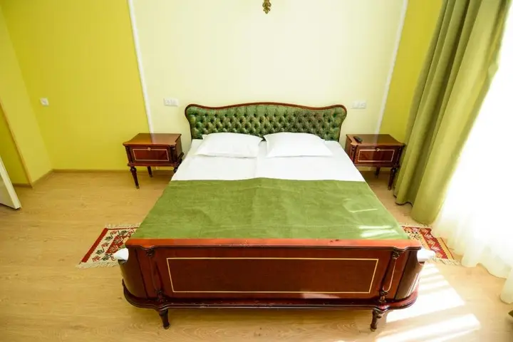 Тбилиси: Iveria Aparthotel