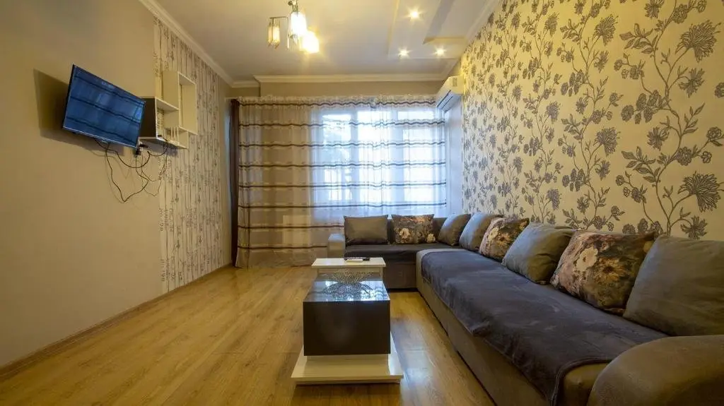 Тбилиси: Home Apartments