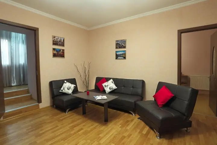 Тбилиси: Cozy Apartment near Liberty Square