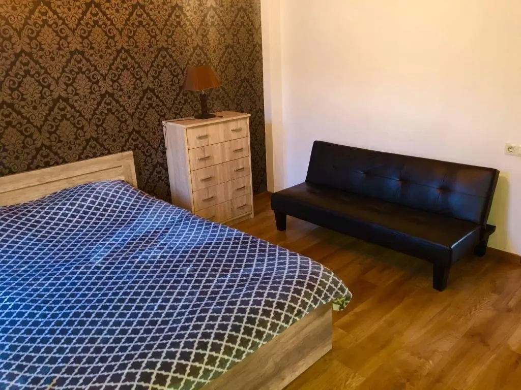 Тбилиси: Oto's apartment near Vake Park