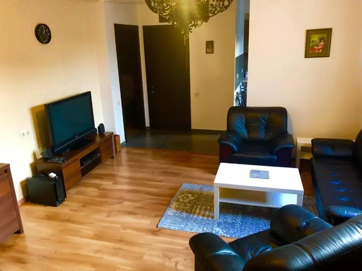Тбилиси: Oto's apartment near Vake Park