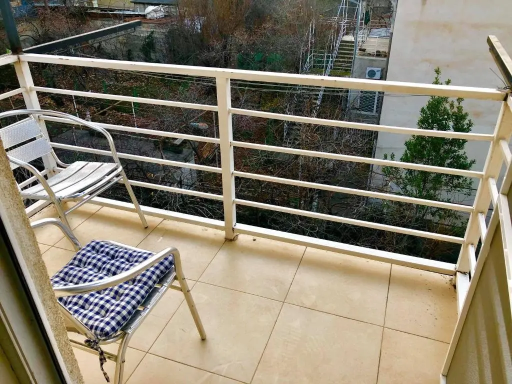Тбилиси: Oto's apartment near Vake Park