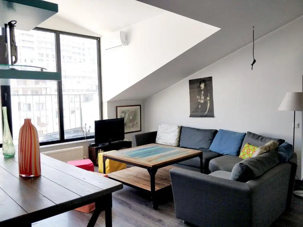 Тбилиси: Charming top floor apartment near Vake Park