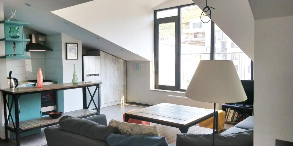 Тбилиси: Charming top floor apartment near Vake Park