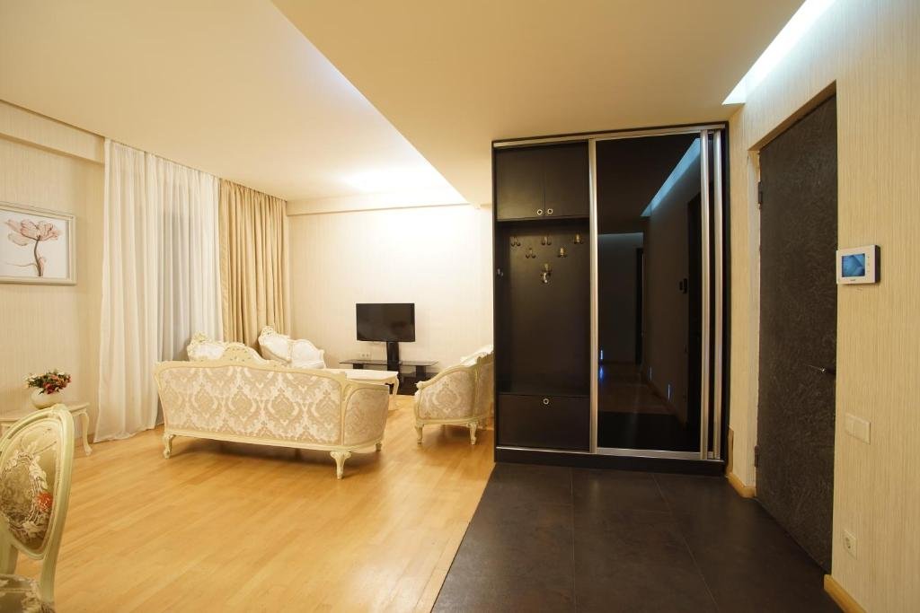 Тбилиси: Sweet Home in the Heart of Tbilisi
