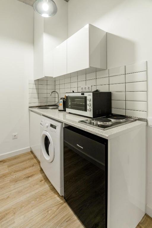 Тбилиси: City Centre Apartments by Picnic