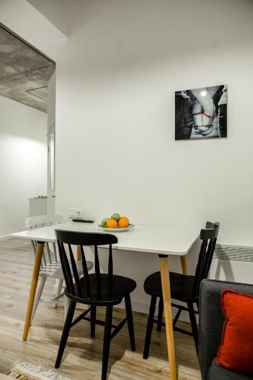Тбилиси: City Centre Apartments by Picnic