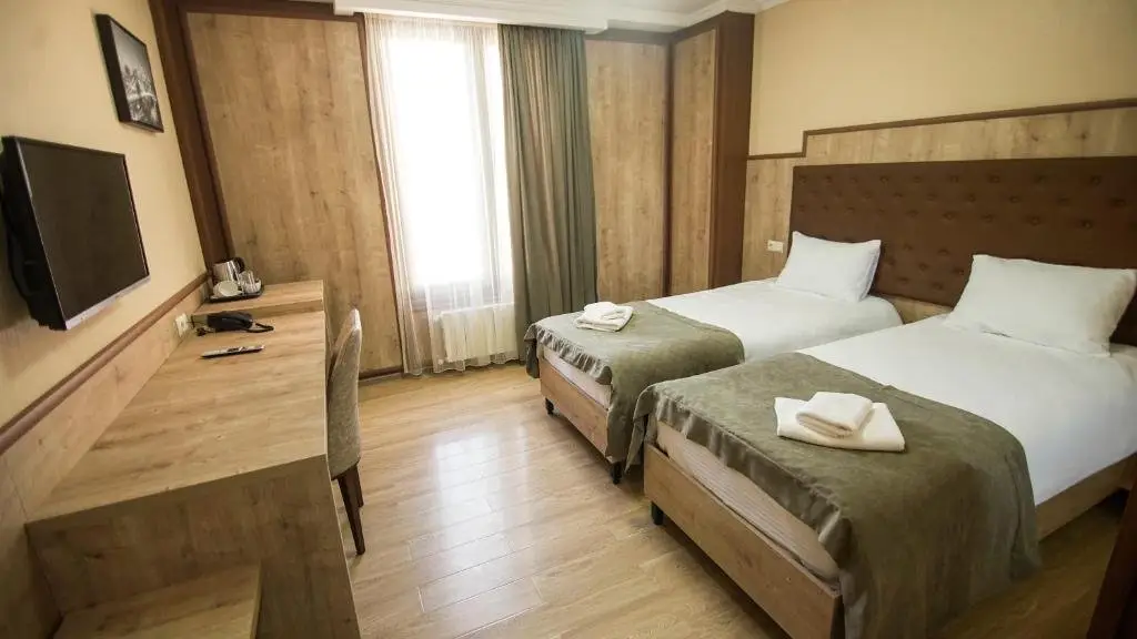 Тбилиси: Hotel Juralius