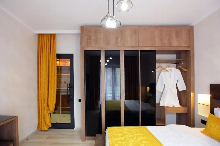 Тбилиси: Luxury on Old Street