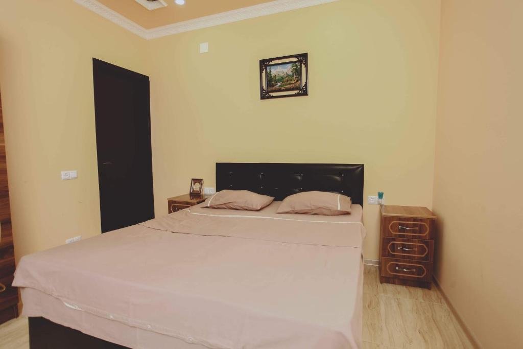 Кобулети: Home Hotel Kobuleti