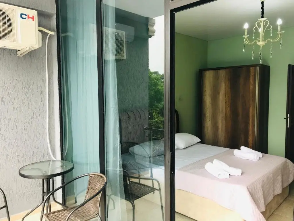 Кобулети: K. Beach Hotel