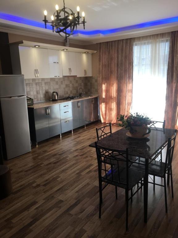 Кобулети: sunny home