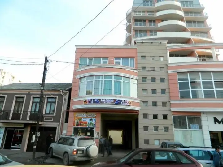 Батуми: Hotel Neba
