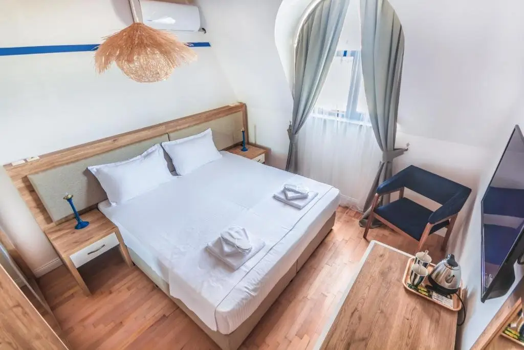 Батуми: Sadafi Hotel • სასტუმრო სადაფი