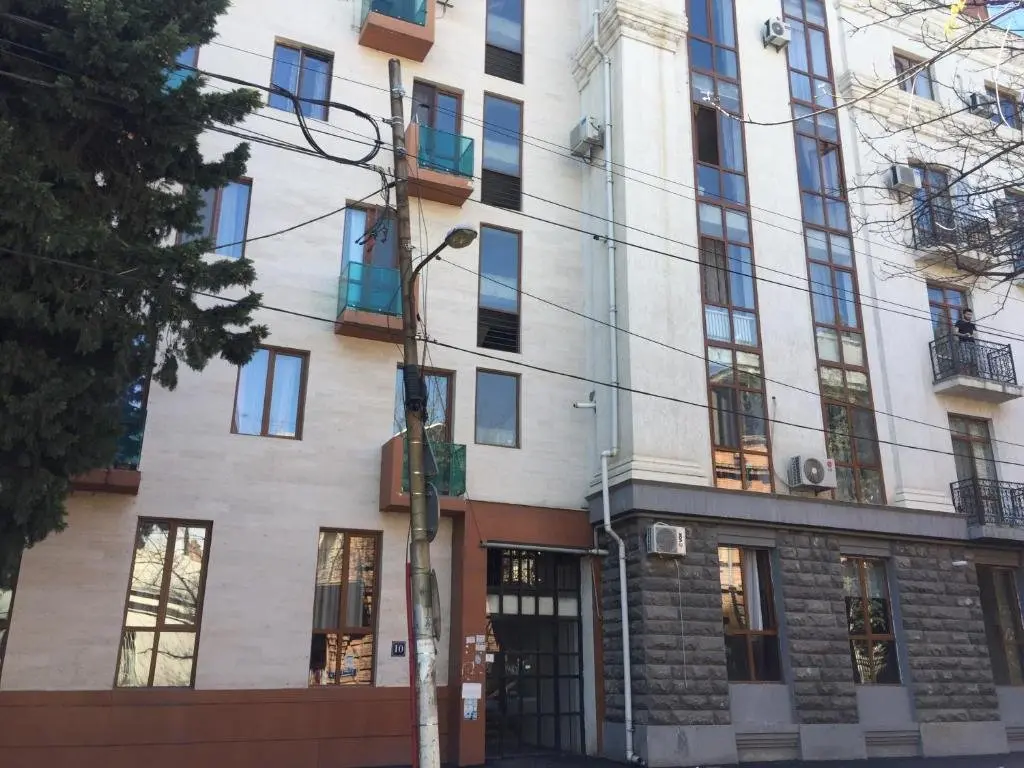 Тбилиси: Plekxanova cozy loft apartments