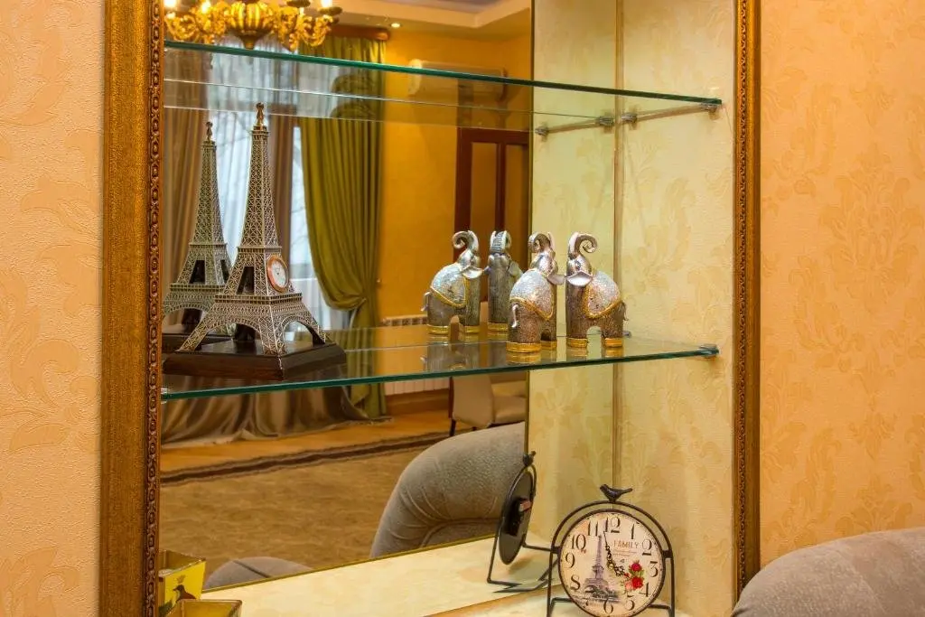 Тбилиси: Gallery Apartment on Freedom Square