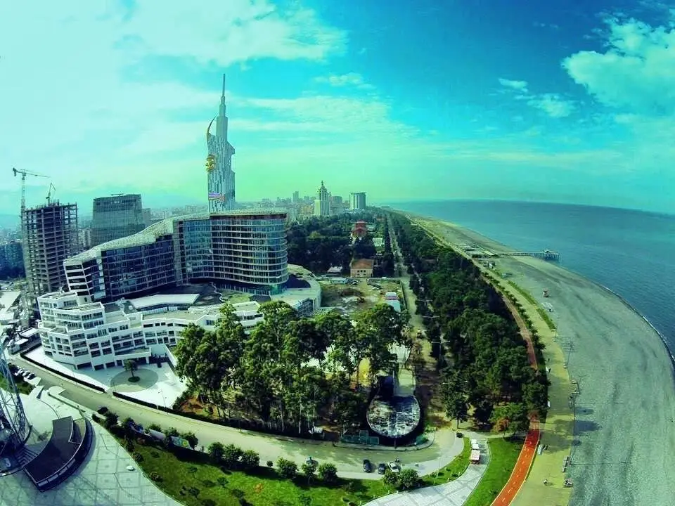 Батуми: INGVES house in Batumi