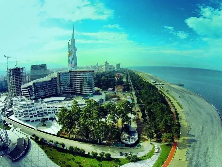 Батуми: INGVES house in Batumi