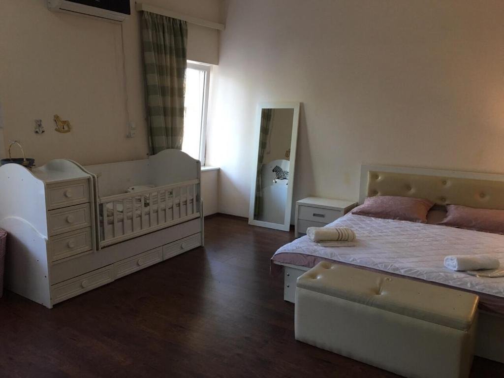 Тбилиси: Likacho Apartment