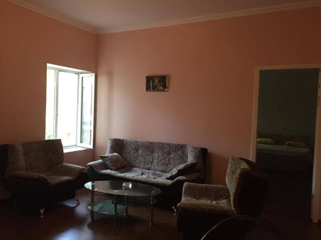 Тбилиси: Likacho Apartment