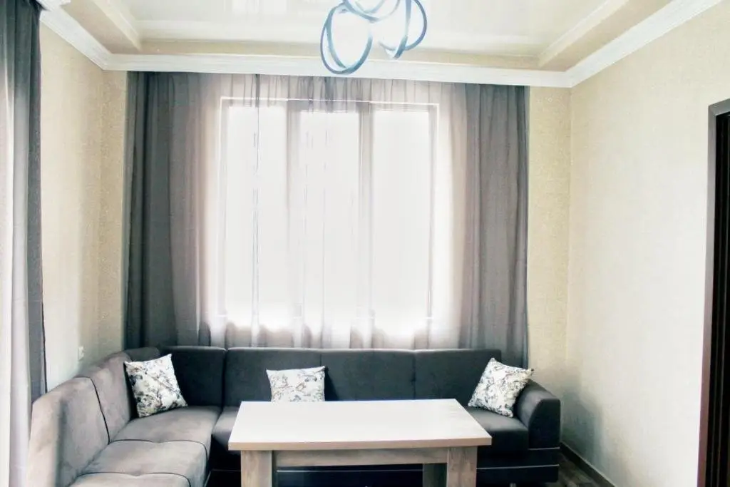 Батуми: Hotel Black Star