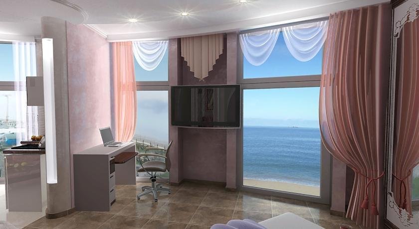 Батуми: Rok otel' Pervaja Linija