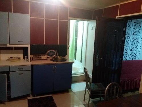 Батуми: Gulnara Guest House