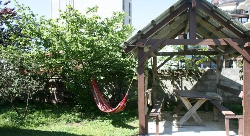 Батуми: Reggae Hostel Gonio