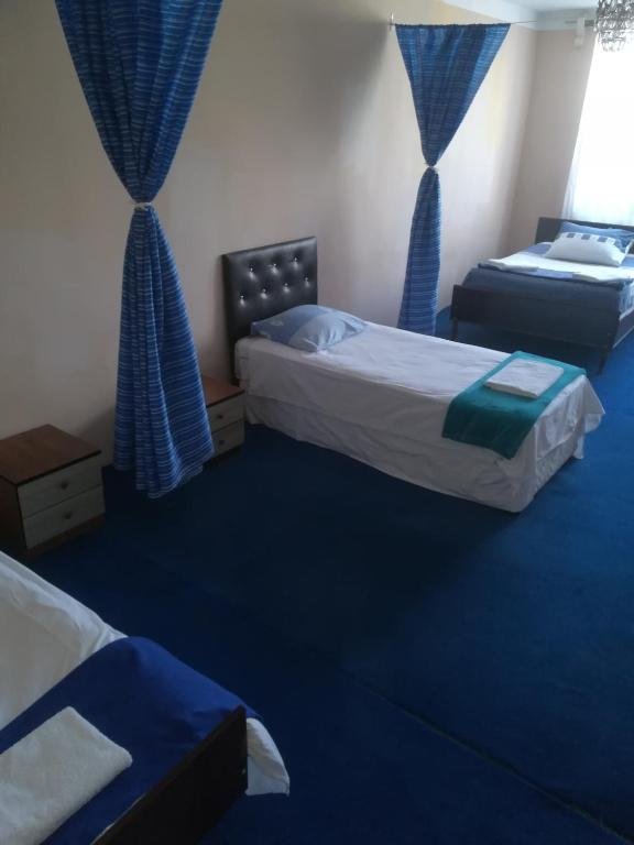 Батуми: Simply Old Hostel