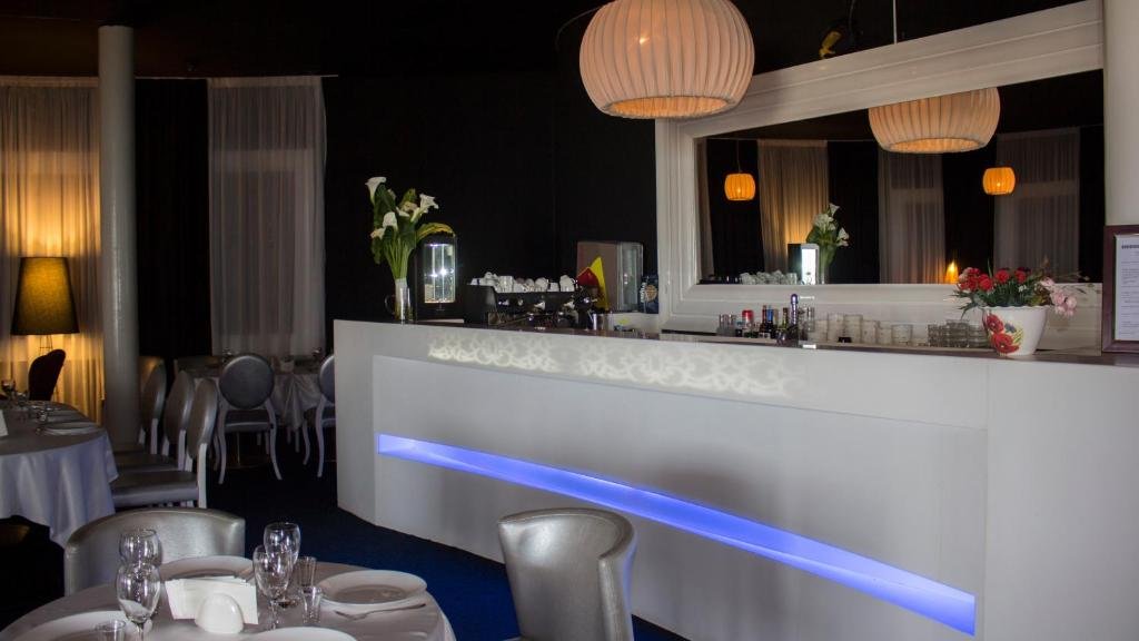 Батуми: Ponto Hotel  Restaurant